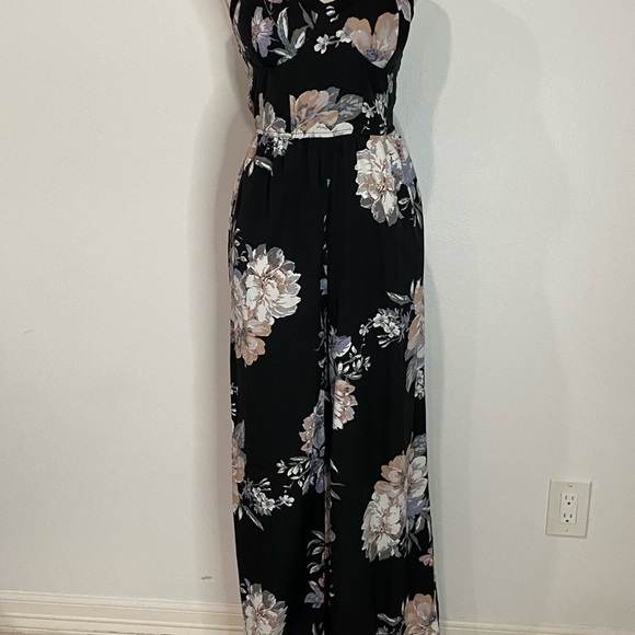 Women’s jumpsuit size M Semi New. - Picture 11 of 14